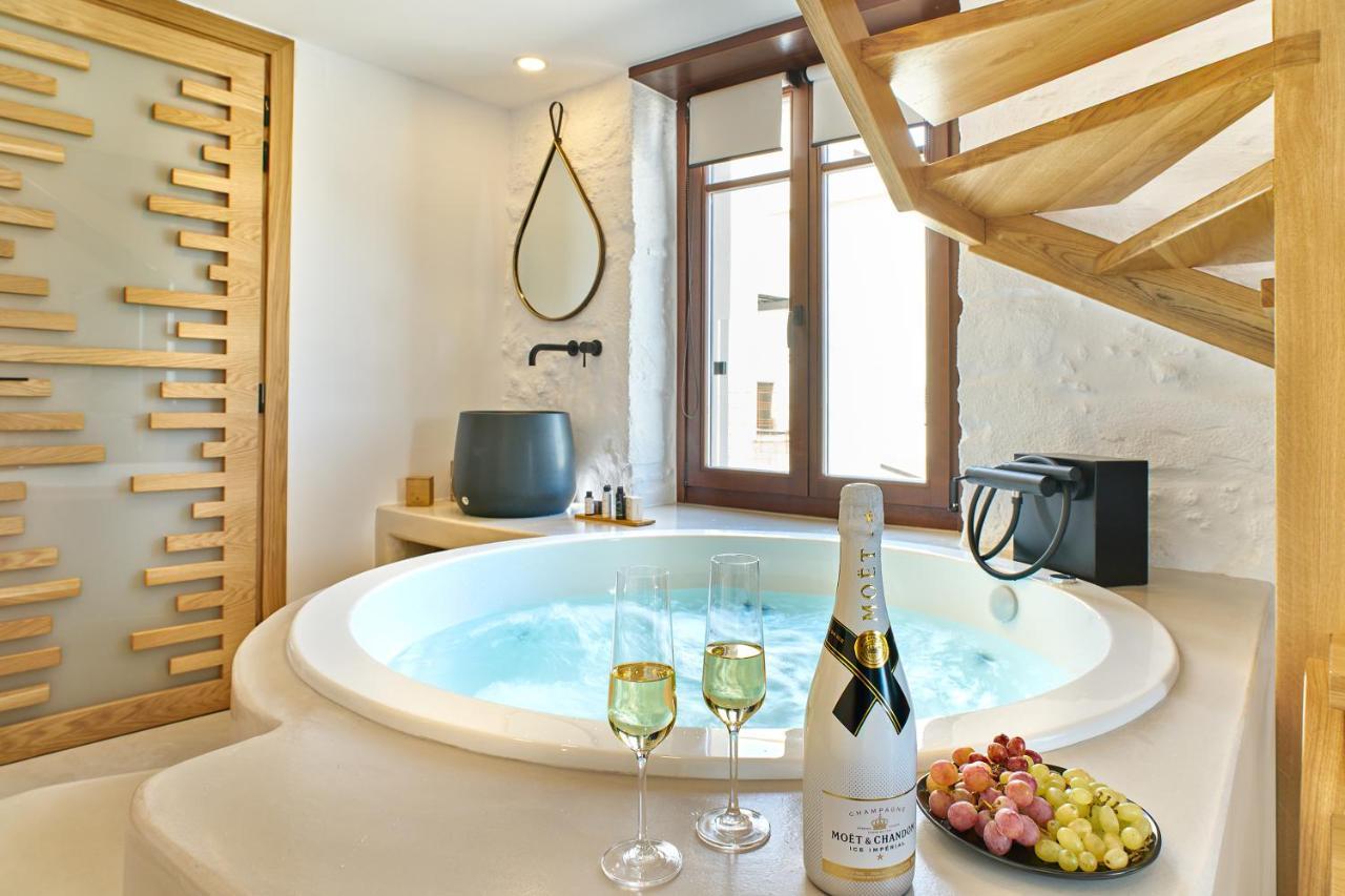 Vista Del Porto Luxury Suites Rethymno  Bagian luar foto