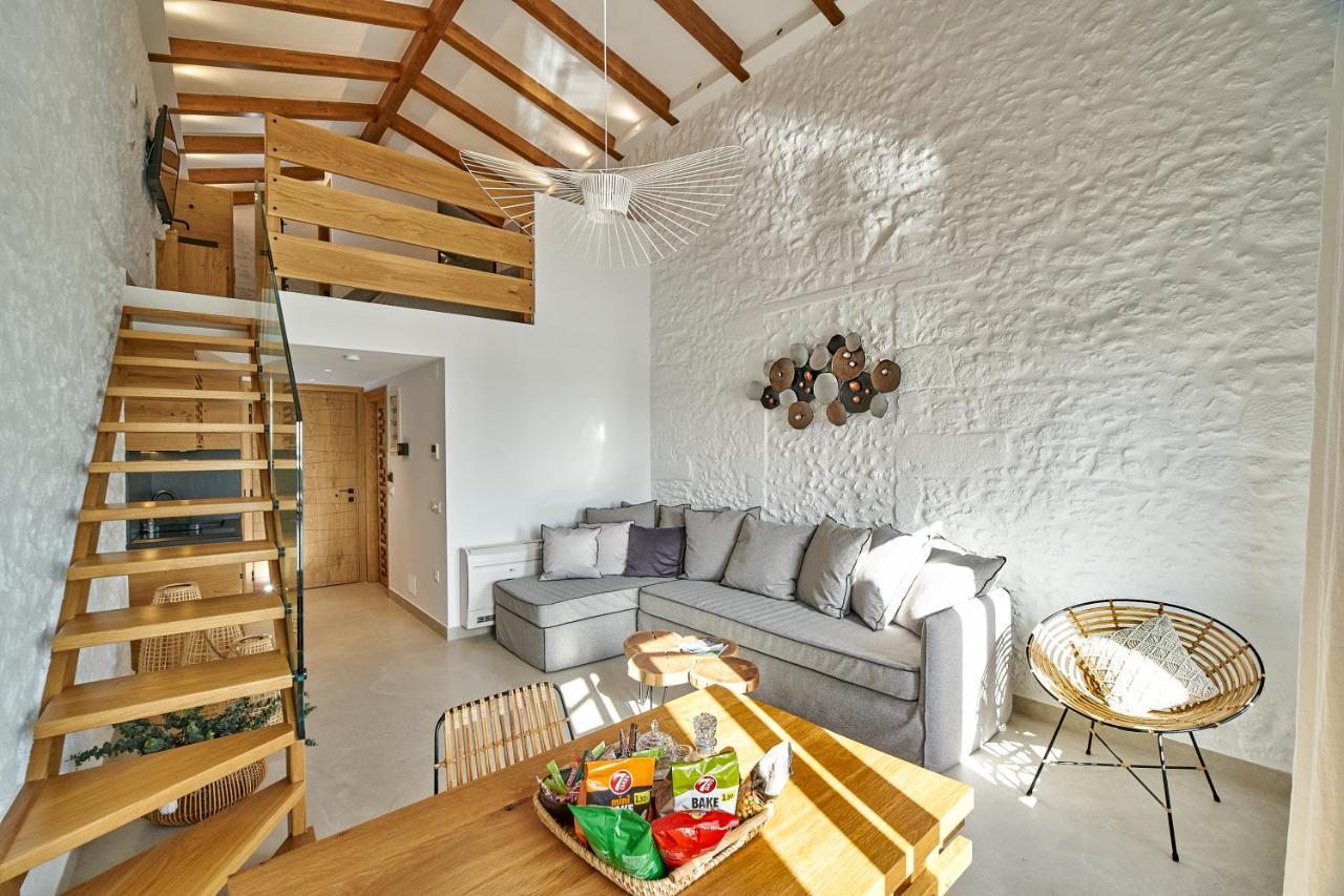 Vista Del Porto Luxury Suites Rethymno  Bagian luar foto